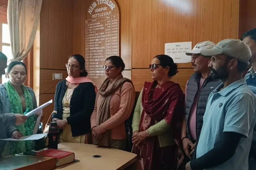 उदयपुर खंड की पंचायतों ने मुख्यमंत्री को सौंपा ज्ञापन, फंड वापसी के निर्णय पर जताई आपत्ति