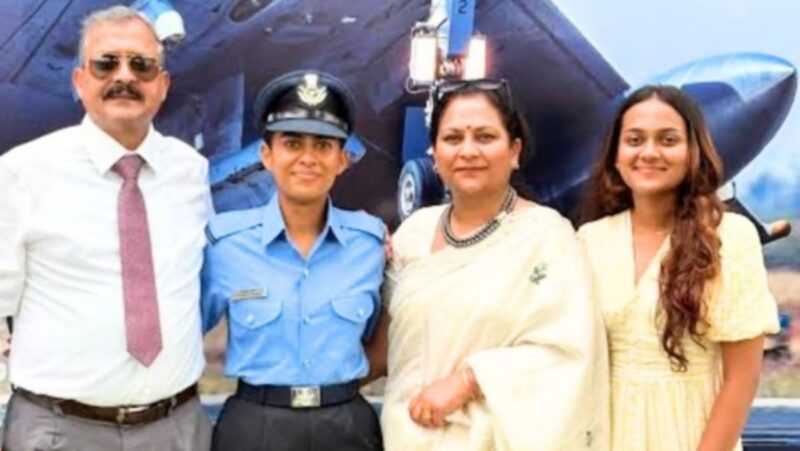 ✈️ हिमाचल की बेटी देवांशी शर्मा बनीं फ्लाइंग ऑफिसर, अब उड़ाएंगी फाइटर जेट 🇮🇳